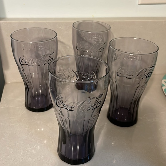 Sale! FOUR Vintage retro vibe Coca-Cola glasses - Picture 5 of 7